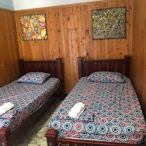 Habitación Estándar con 2 Camas Individuales